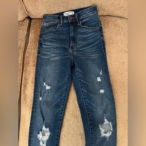 A&F Super skinny ultra high-rise ripped jeans